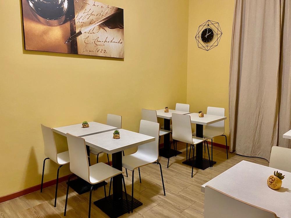 卡罗哥尔多尼酒店 米兰 外观 照片